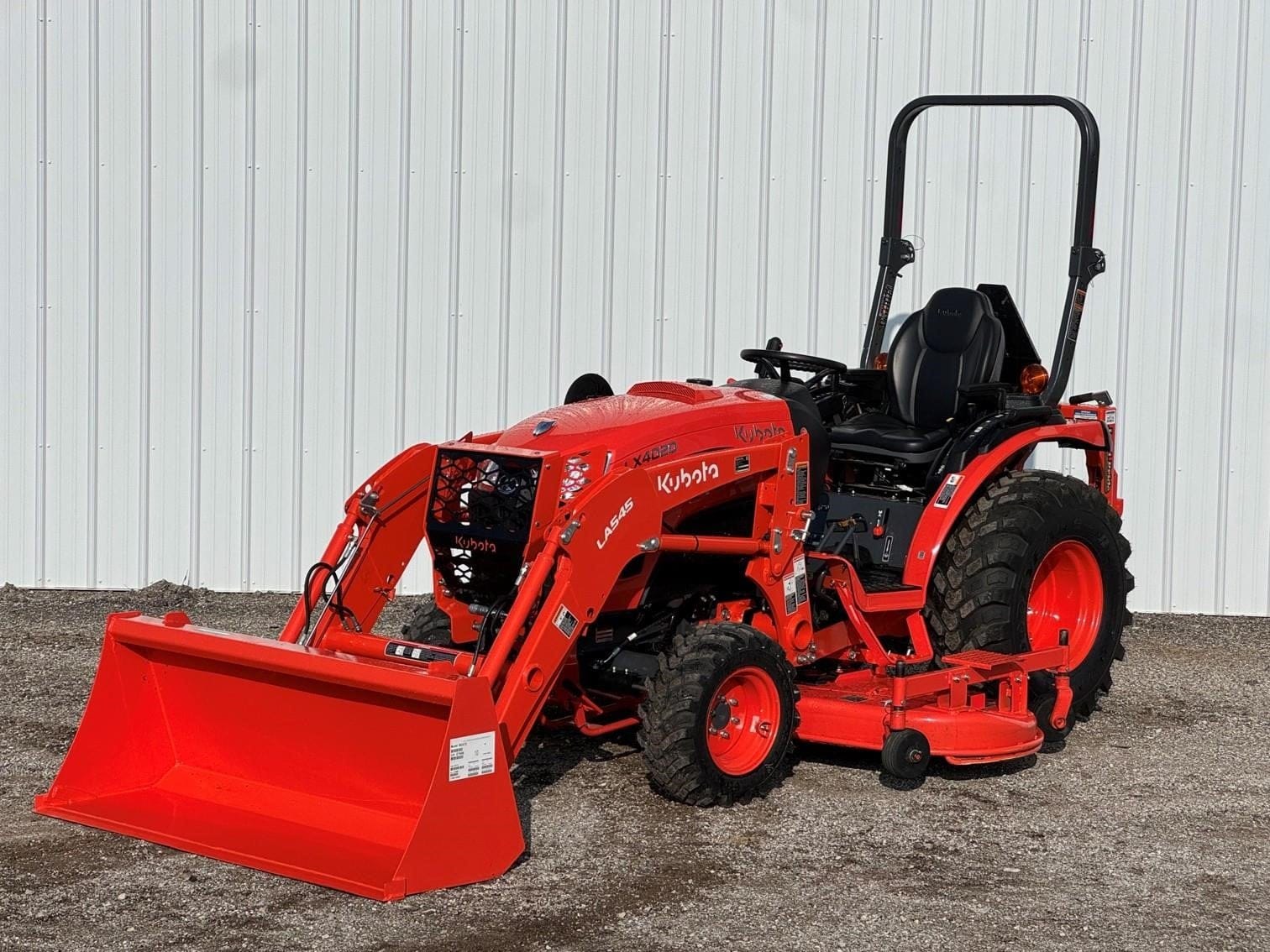 2025 Kubota LX4020HSD Equipment Image0