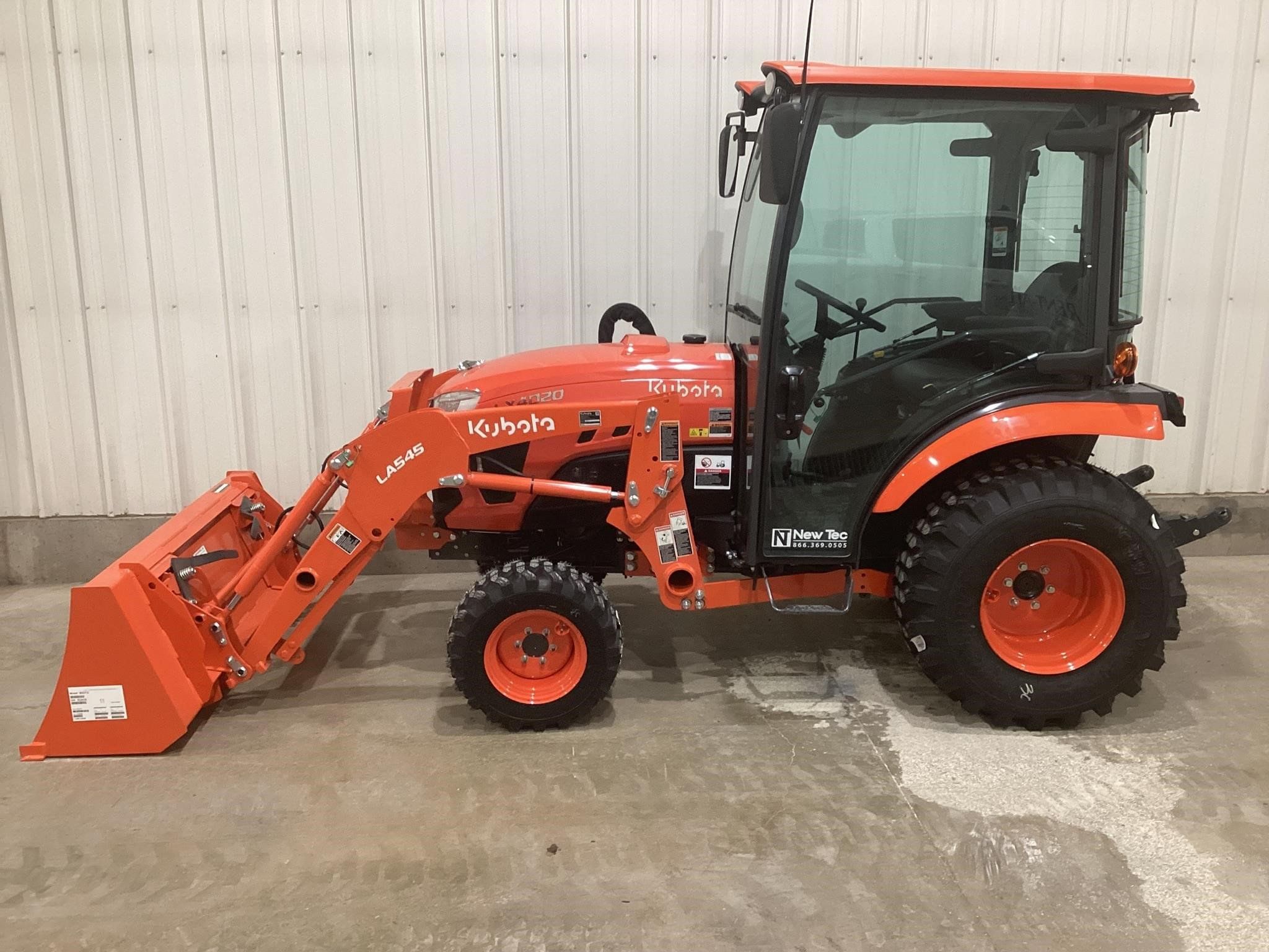 2024 Kubota LX4020HSDC Equipment Image0