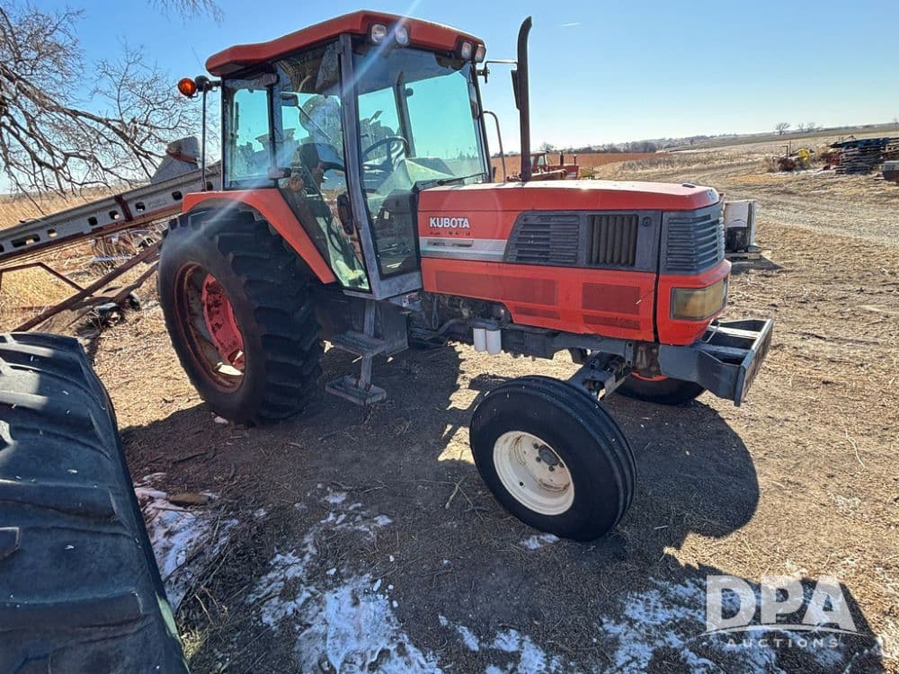 Image of Kubota M120 Primary image