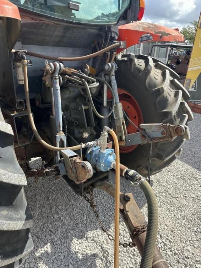 Image of Kubota M100GX equipment image 2