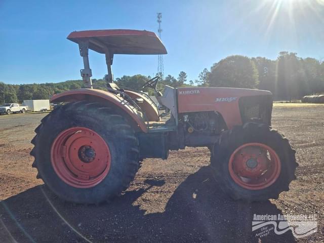 Image of Kubota M105S equipment image 3