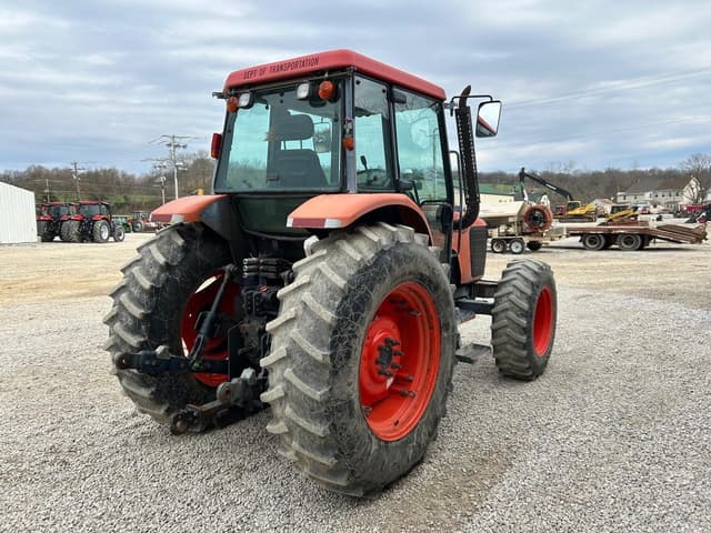 Image of Kubota M105S equipment image 3