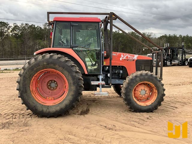 Image of Kubota M105S equipment image 3