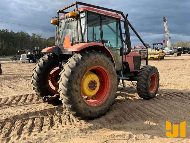 Image of Kubota M105S equipment image 4