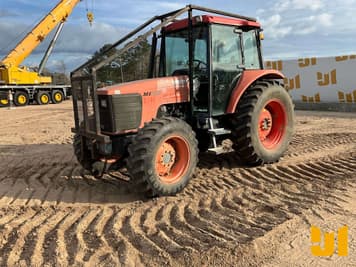 Main image Kubota M105S
