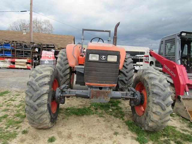 Image of Kubota M105S equipment image 2