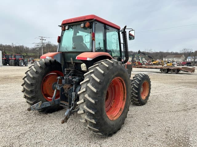 Image of Kubota M105S equipment image 3