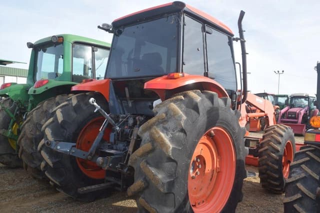 Image of Kubota M108S equipment image 3