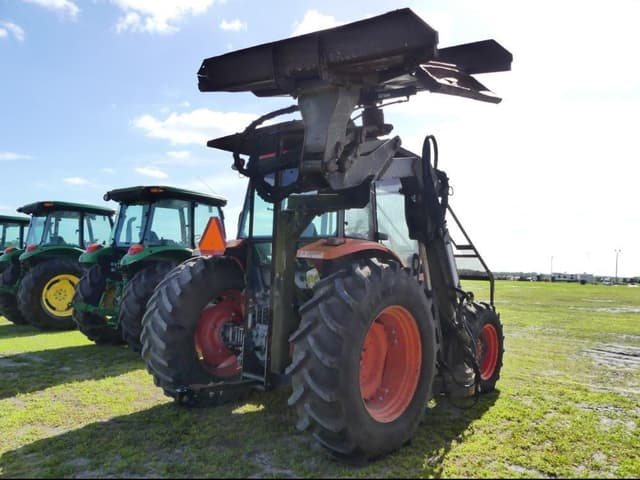 Image of Kubota M108S equipment image 2