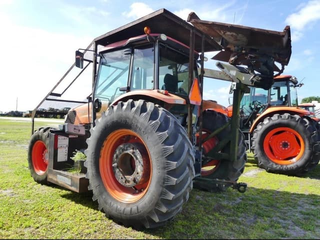 Image of Kubota M108S equipment image 3