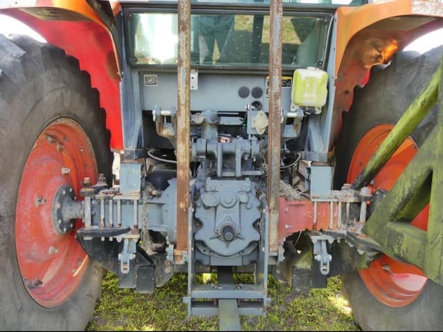 Image of Kubota M108S equipment image 4