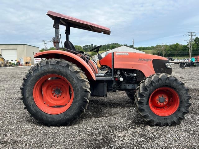 Image of Kubota M108S equipment image 4