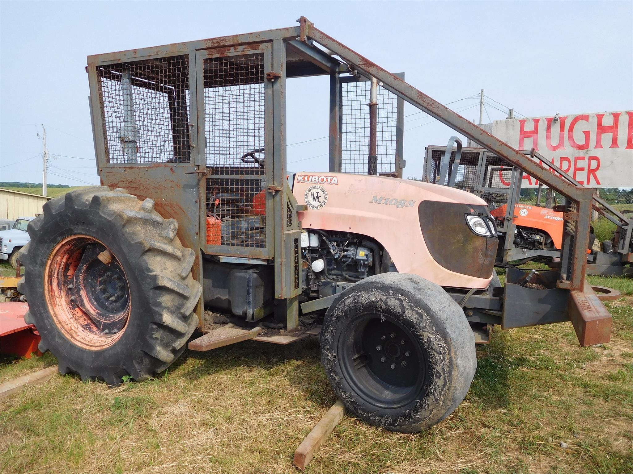 Kubota M108S Equipment Image0