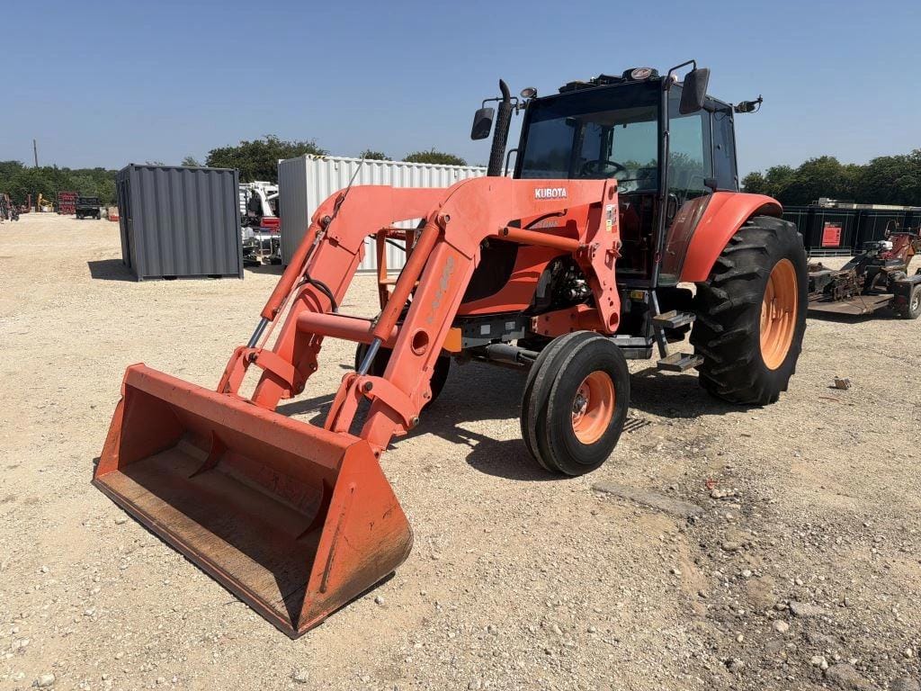 Kubota M108S Equipment Image0