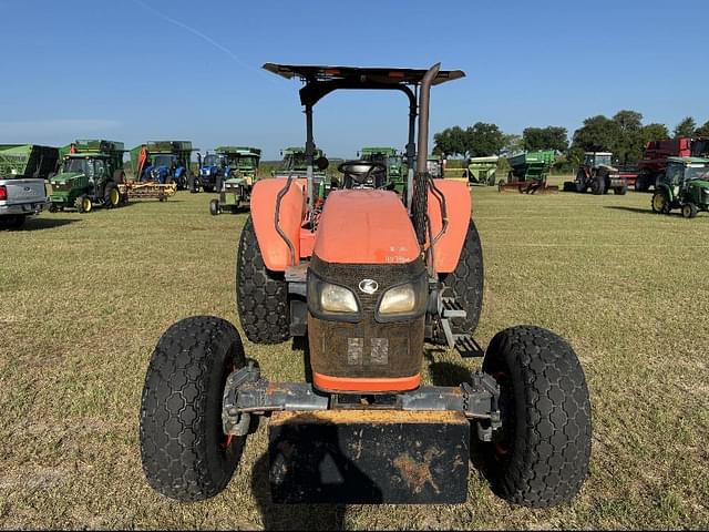 Image of Kubota M108S equipment image 2
