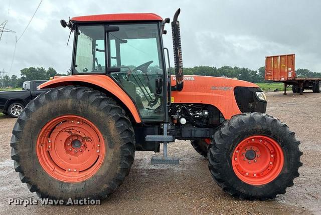 Image of Kubota M108S equipment image 3