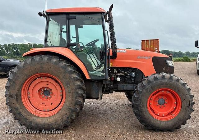Image of Kubota M108S equipment image 3