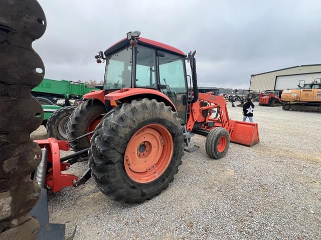 Image of Kubota M108S equipment image 4
