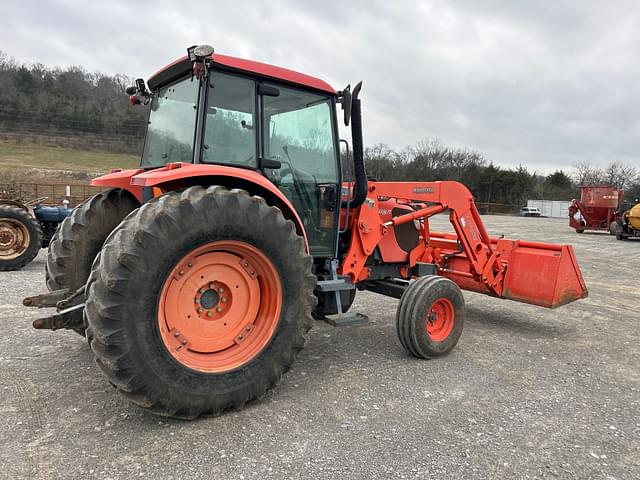 Image of Kubota M108S equipment image 3