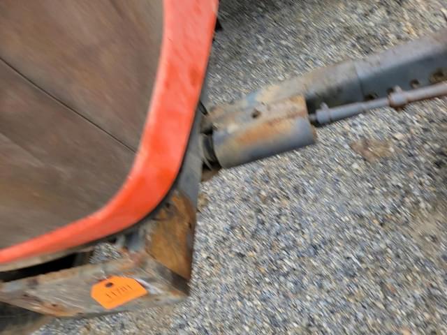Image of Kubota M108S equipment image 3