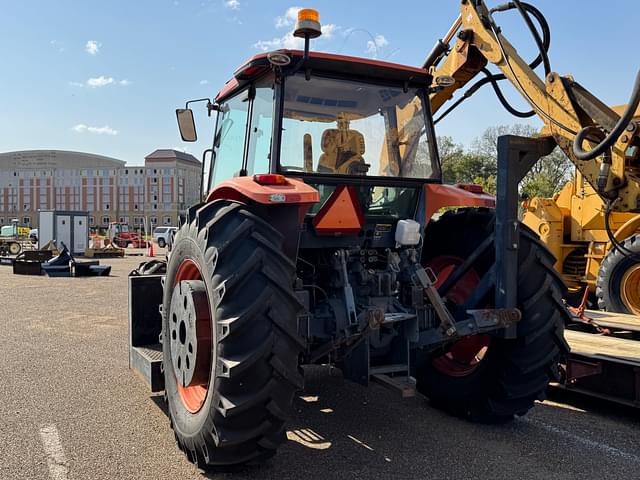 Image of Kubota M108S equipment image 3