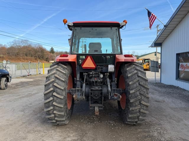 Image of Kubota M108S equipment image 3