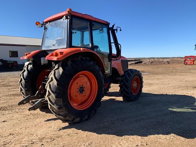 Image of Kubota M108X equipment image 3