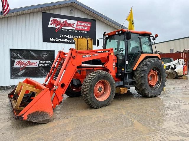 Image of Kubota M110 equipment image 1
