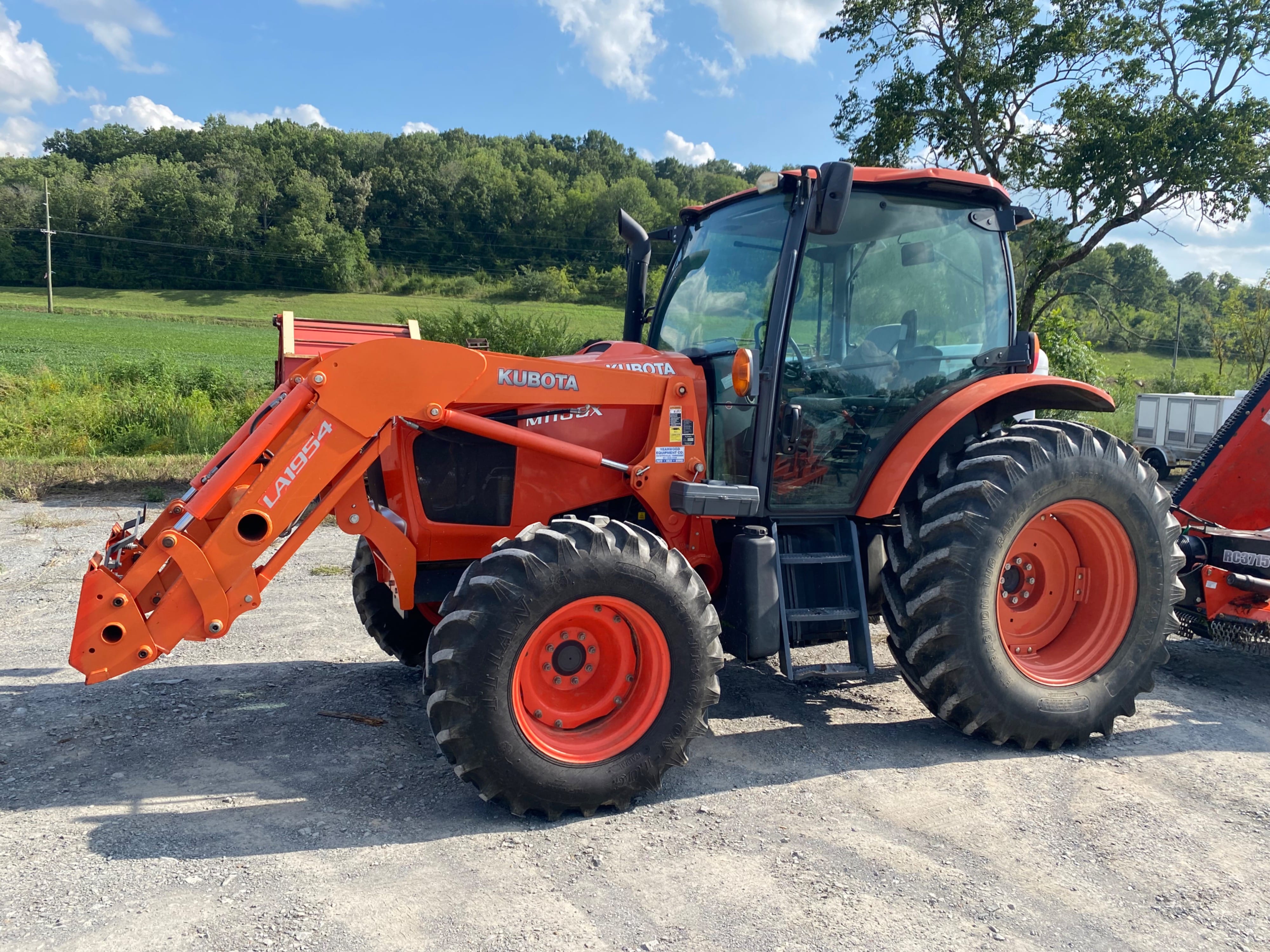 Main image Kubota M110GX