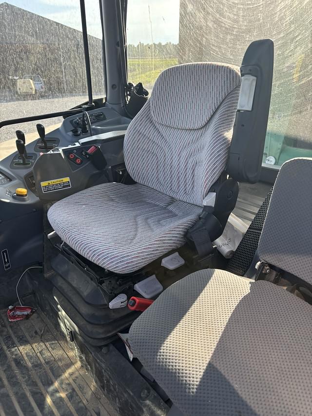 Image of Kubota M110X equipment image 3