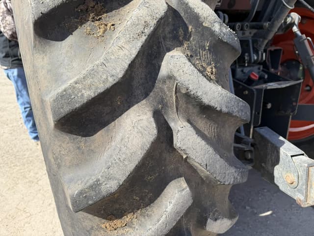 Image of Kubota M125X equipment image 4