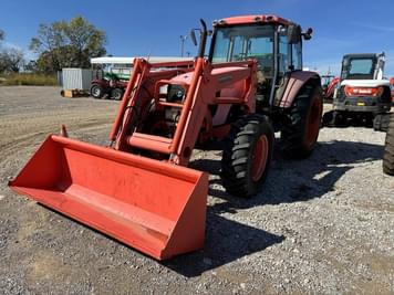 Main image Kubota M125X