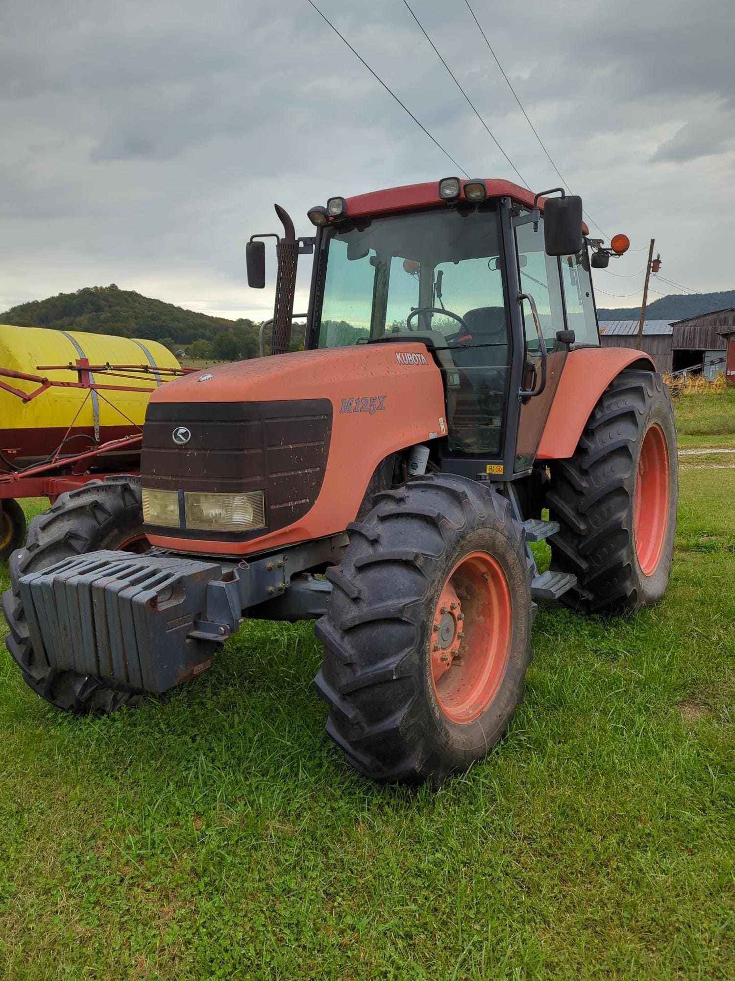 Main image Kubota M125X