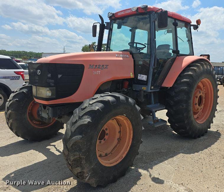 Main image Kubota M125X