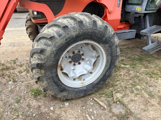 Image of Kubota M125X equipment image 2