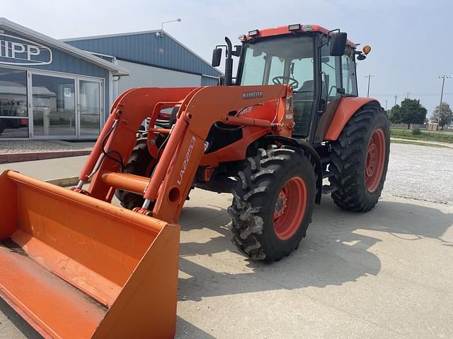 Image of Kubota M135X equipment image 4