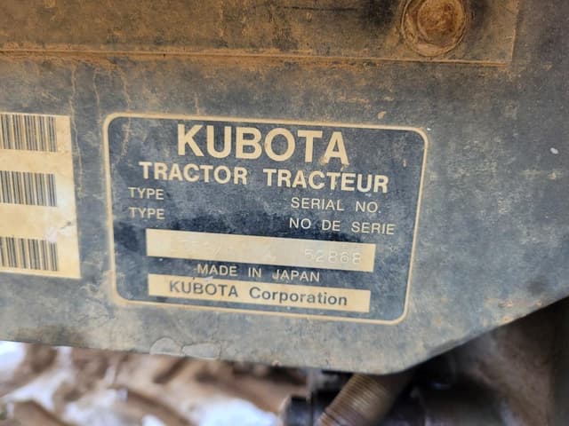 Image of Kubota M135GX equipment image 4