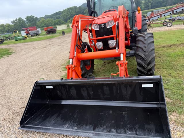 Image of Kubota M135GX equipment image 2