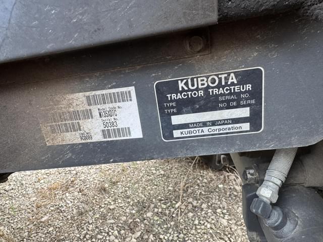 Image of Kubota M135X equipment image 2