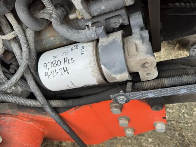 Image of Kubota M135X equipment image 3