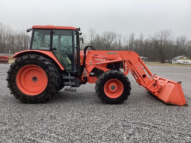 Image of Kubota M135X equipment image 1