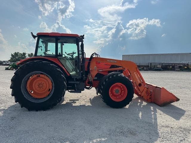Image of Kubota M135X equipment image 4