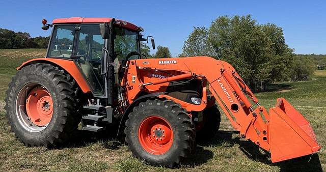 Image of Kubota M135X equipment image 3