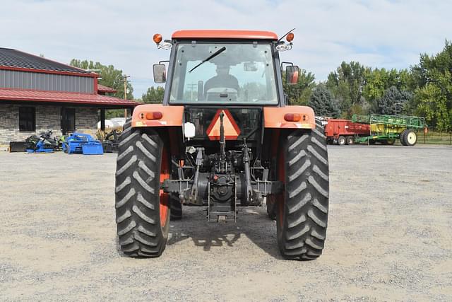 Image of Kubota M135X equipment image 4