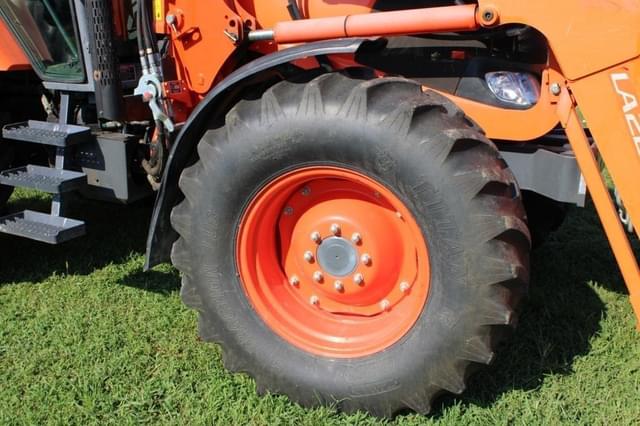 Image of Kubota M135X equipment image 3