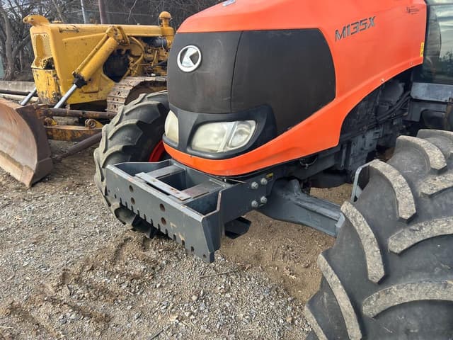 Image of Kubota M135X equipment image 4