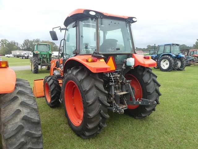 Image of Kubota M4-071 equipment image 4