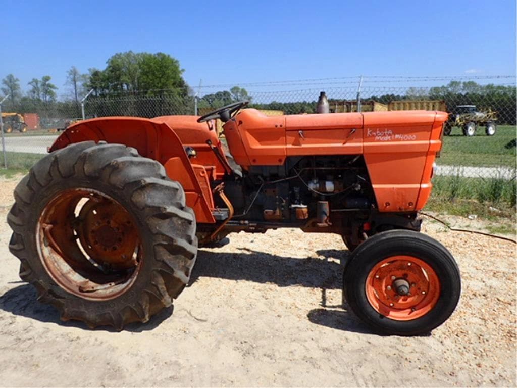 Image of Kubota M4000 Primary image