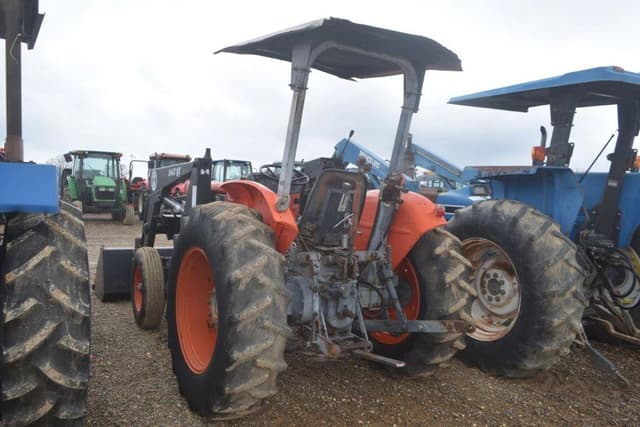 Image of Kubota M4030SU equipment image 1