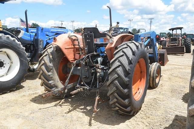Image of Kubota M4050 equipment image 2